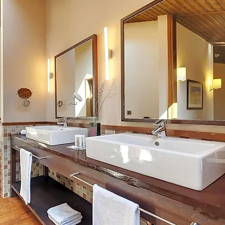 ホテル & Real Jaca Badaguás
