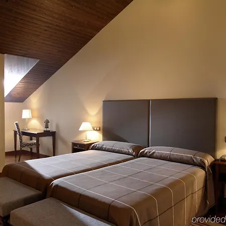 & Real Jaca 4* Badaguás