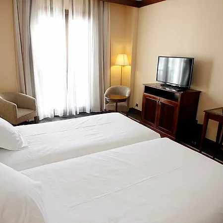 & Real Jaca Otel Badaguás