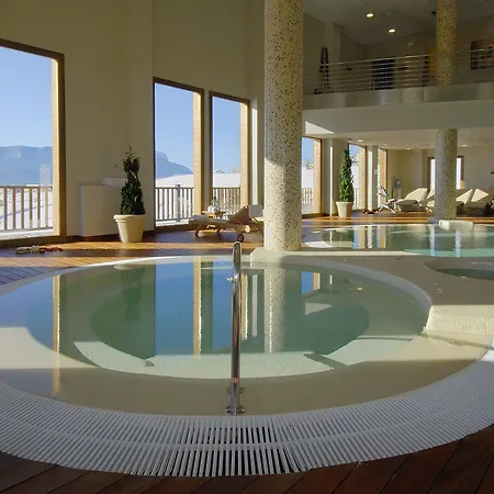 & Real Jaca Hotel 4*