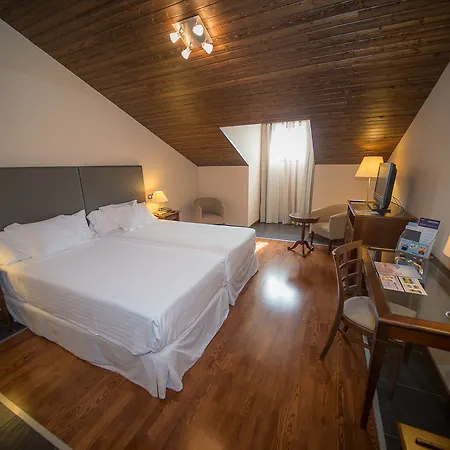 Hotel & Real Jaca Badaguás