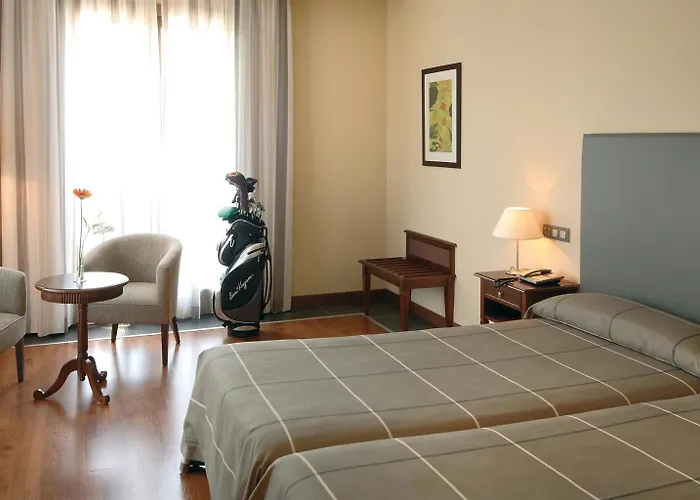 Hotell & Real Jaca 4*