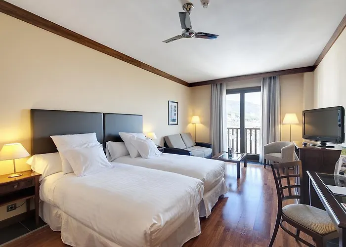 & Real Jaca Hotell 4*